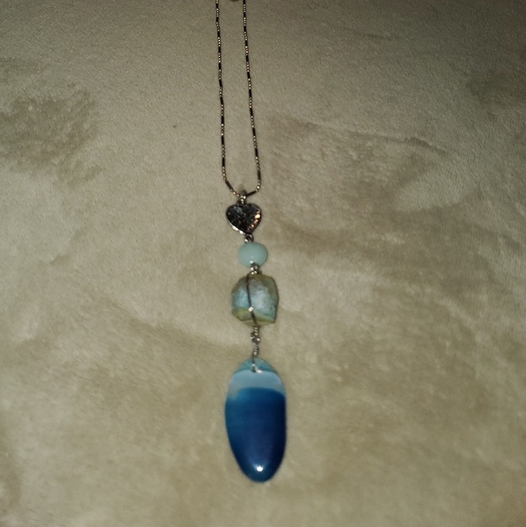 Agate blue stone stone beaded with charm necklace - Picture 2 of 2